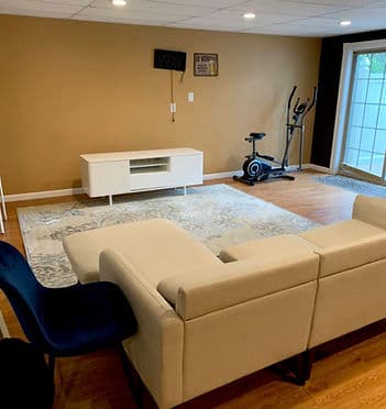 AdVanced Moving Pros image 2