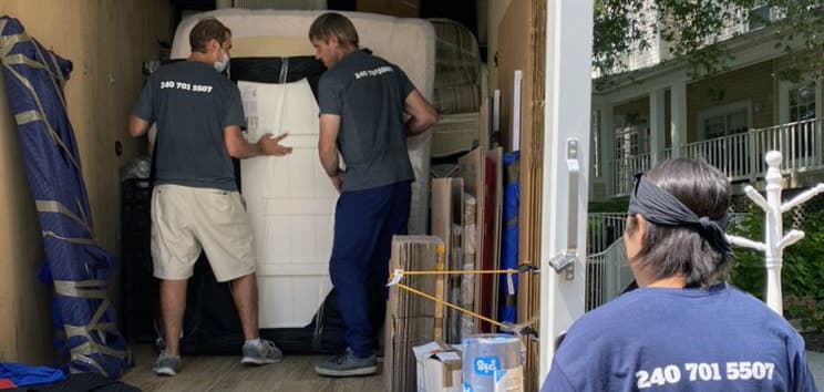 AT Movers image 1