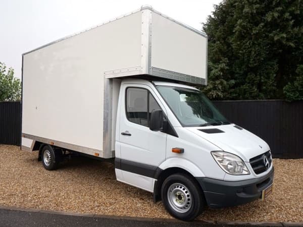 BEDFORD MAN AND VAN REMOVALS image 1