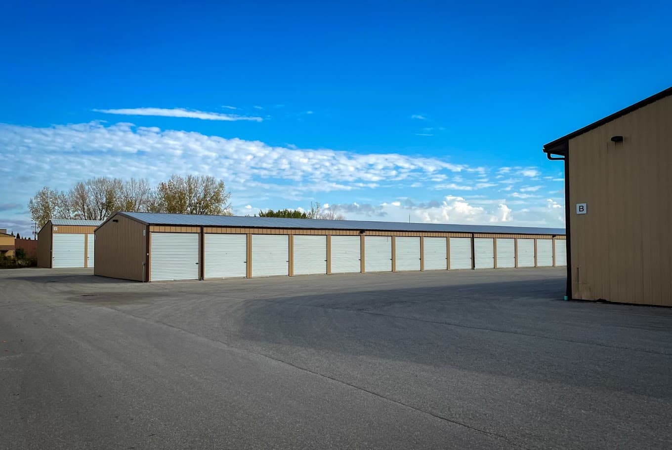 Lok-Safe Storage - Verlin image 1