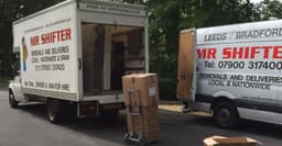 Mr Shifter Removals logo