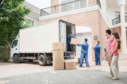 OnPoint Moving Services logo