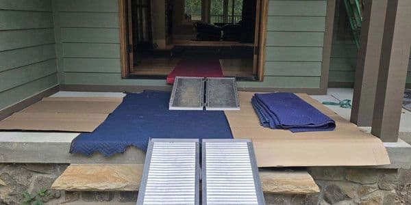 Outlet Moving & Storage image 1