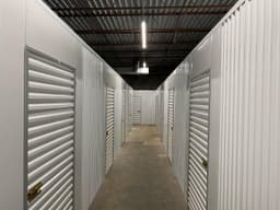 Rocky Glen Storage logo