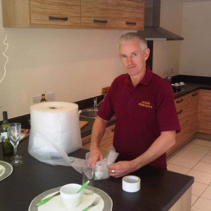 S W LEACH and SONS Removals and Storage image 3