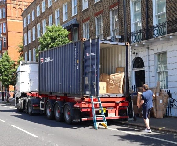 Simpsons International Removals Ltd image 1