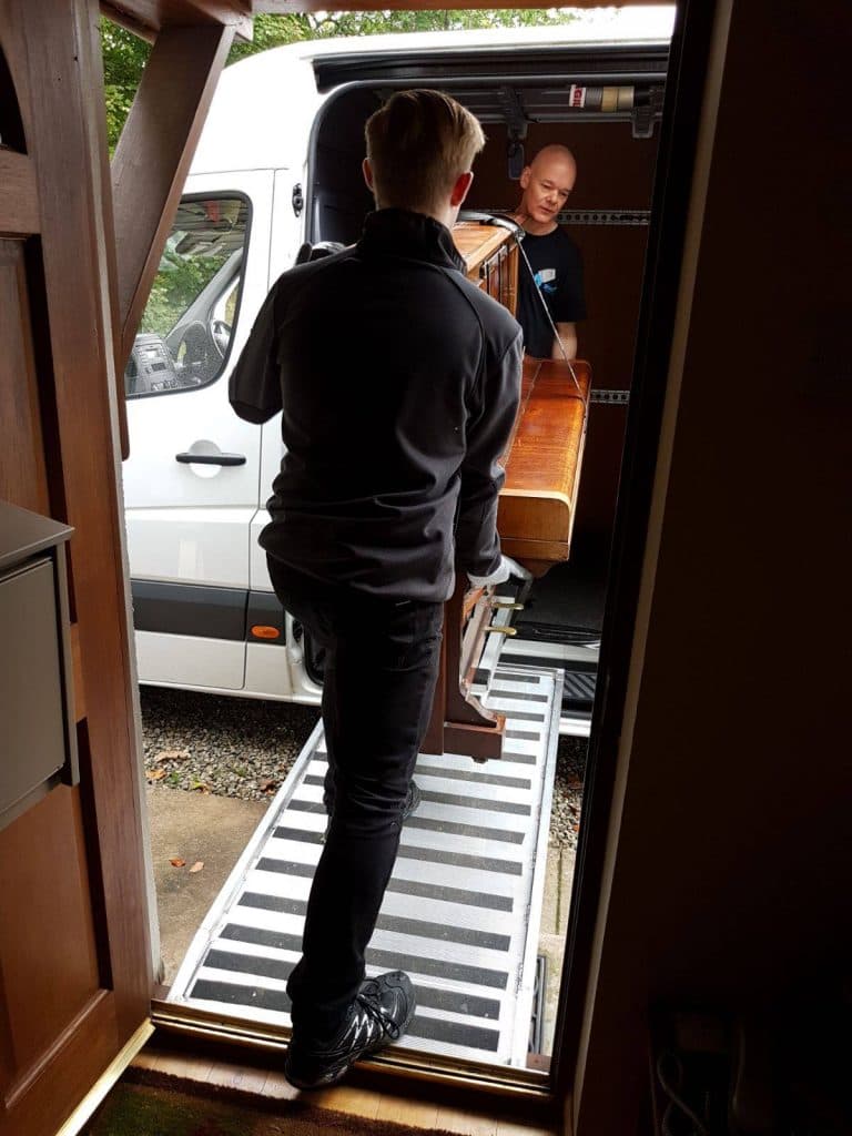 Smart Removals image 1