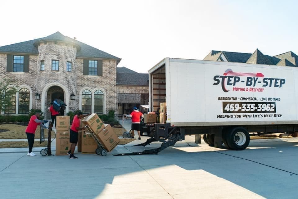 Step-By-Step Moving & Delivery image 2