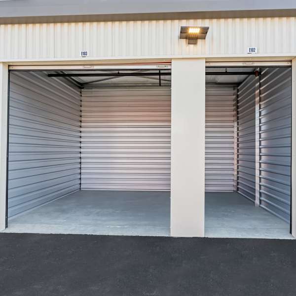 StorQuest Express - Self Service Storage image 4